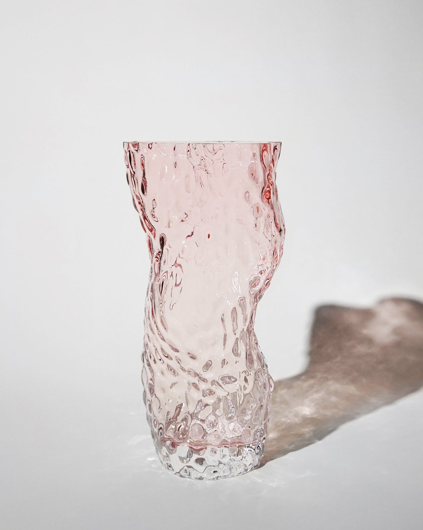 Ostrea vase, pale rose